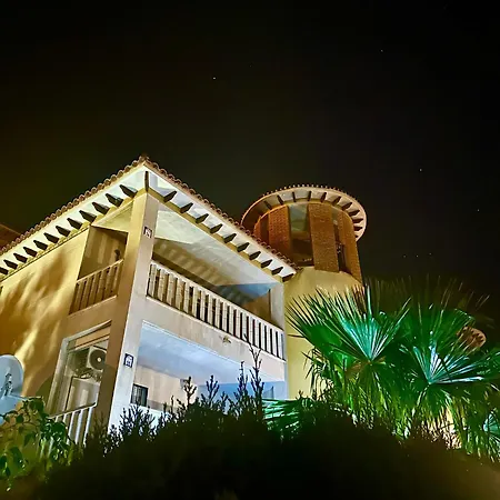 Casa Andres. Two Bed Penthouse Pool & Terrace Apartment *
