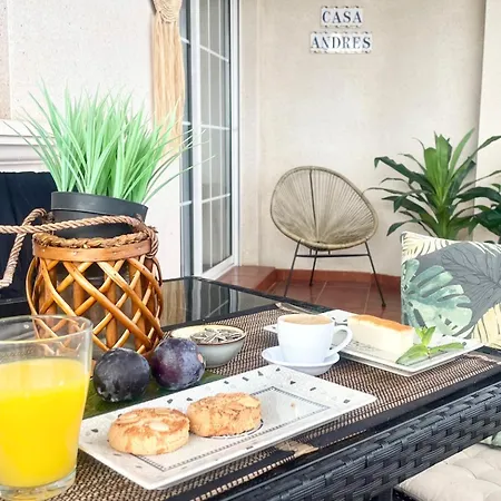 Casa Andres. Two Bed Penthouse Pool & Terrace Apartment Alicante