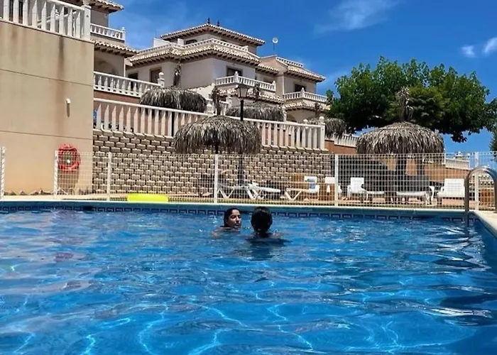 Casa Andres. Two Bed Penthouse Pool & Terrace * Alicante