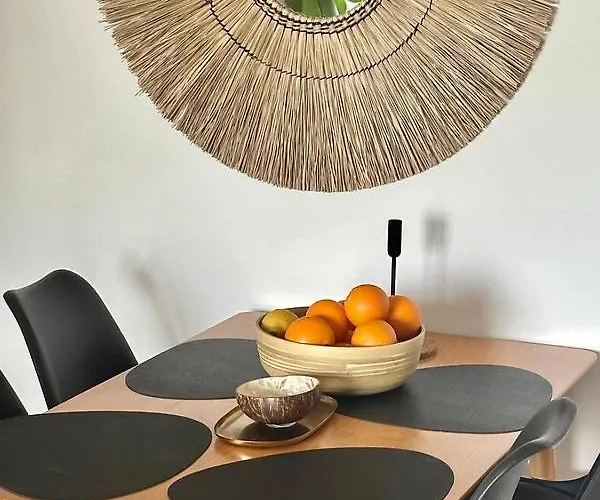 Casa Andres. Two Bed Penthouse Pool & Terrace Apartment Alicante
