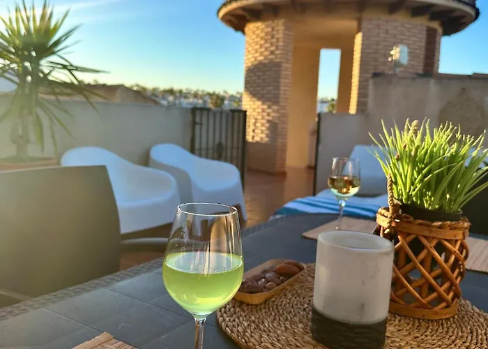 Casa Andres. Two Bed Penthouse Pool & Terrace * Alicante